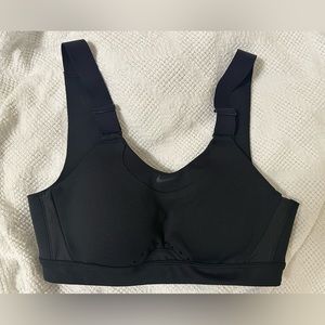 Nike sports bras bundle